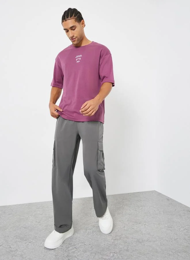 ستايلي بنطال كارجو بقصة مريحة